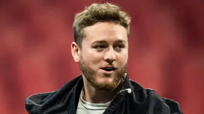 Ex-Texas star's agent slams NFL over quarterback's draft slide