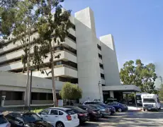 Trump orders VA to house 6,000 veterans in a National Center for Warrior Independence in West L.A.